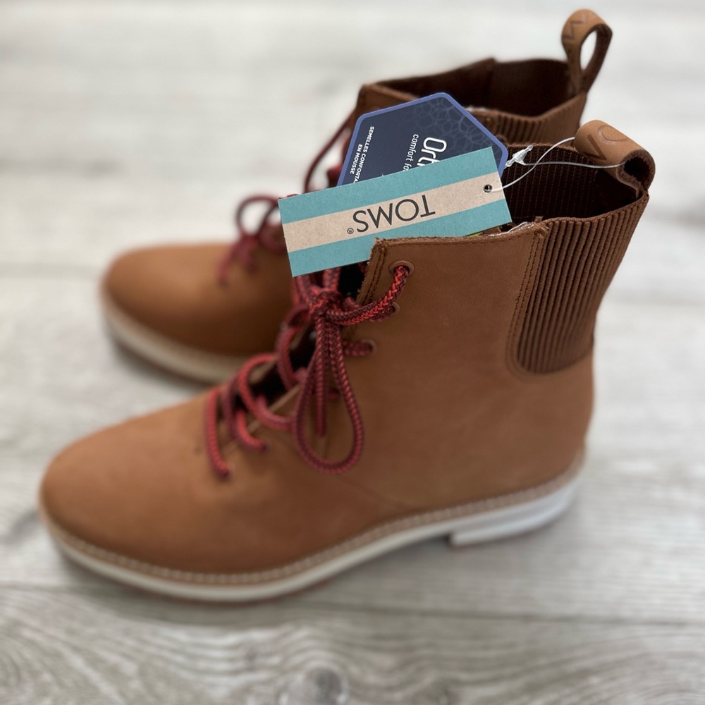 Toms Womens Frankie brown water resistant lace up boot, Size 9